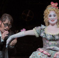 Tales of Hoffmann Lyric Opera of Chicago 5