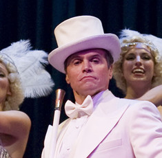 Brent Barrett in Follies at Chicago Shakespeare featured image