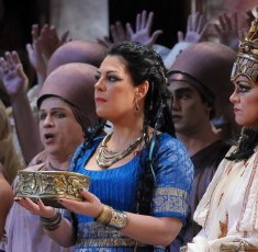 Aida Chicago Lyric featured image credit Dan Rest