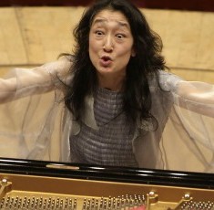 Mitsuko Uchida featured image credit Hyou Vielz