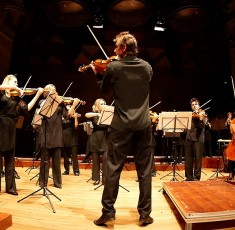 Richard Tognetti  feature 1 Australian Chamber Orchestra credit Jon Frank