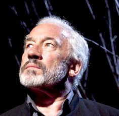 Simon Callow in Being Shakespeare Chicago Shakespeare Theater 2012 credit André Penteado