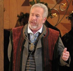 James Morris as Hans Sachs in Die Meistersinger Chicago Lyric Opera 2013 credit Dan Rest