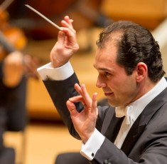 Ossetian conductor Tugan Sokhiev makes Chicago Symphony Orchestra debut March 2013 credit Todd Rosenberg