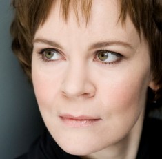 Susanna Mälkki makes her second Chicago Symphony Orchestra appearance as guest conductor (Simon Fowler)