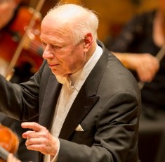 Conductor Bernard Haitink, who turns 85 this season, led the Chicago Symphony in works by Mozart and Bruckner. (Todd Rosenberg)