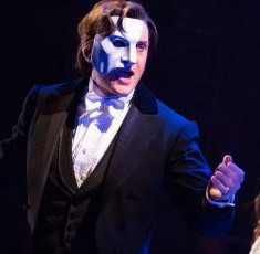 Andrew Lloyd Webber's 'Phantom of the Opera' presented by Broadway in Chicago at the Cadillac Palace Theatre. (Matthew Murphy photo)