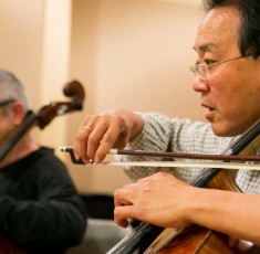 Giovanni Sollima and  Yo-Yo Ma perform world premiere of Sollima's 'Antidotum Tarantula XXI' with Chicago Symphony Orchestra Jan. 30, 2014 (Todd Rosenberg)