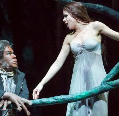 Rusalka-Ana-Maria-Martinez-tells-her-father-Eric-Owens-she-wants-to-become-human.-Todd-Rosenberg