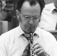 Ray Still, during his tenure as principal oboe of the Chicago Symphony, rehearsing onstage (facebook.comraystilloboist)